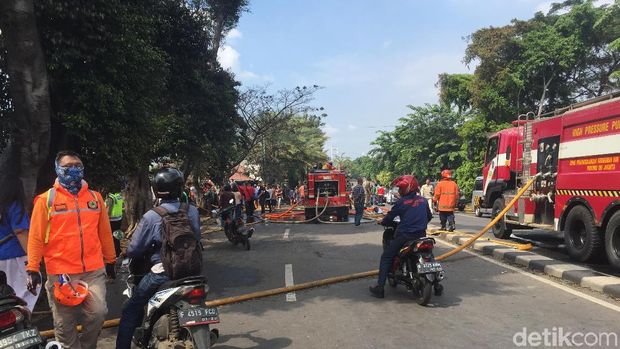 kebakaran di Pondok Bambu, Jakarta Timur, Senin (21/5/2018)