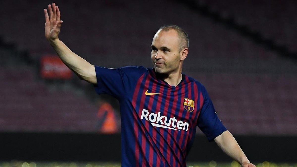 Andres Iniesta menuju Jepang usai meninggalkan Barcelona. (Foto: David Ramos/Getty Images)