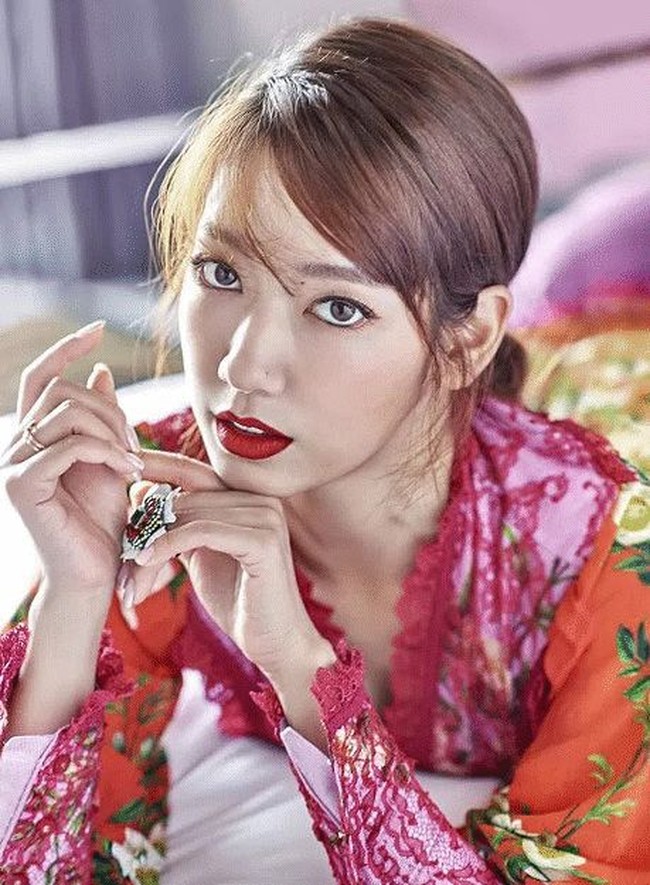 Nomor 3 wanita tercantik se-Asia ditempati Park Shin Hye, aktris asal Korea Selatan. (Foto: Getty Images, Istimewa)