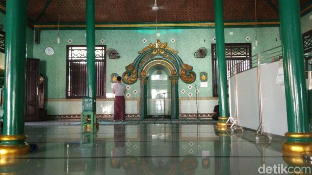 Wisata Ramadan di Cirebon: Masjid Keraton Kanoman