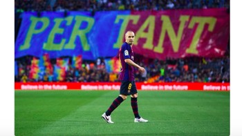 Begitu banyak gelar juara dan penghargaan yang diraih Iniesta bersama Barcelona. Foto: istimewa