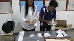Foto: Pemilu Digelar, Rakyat Venezuela Berikan Suara