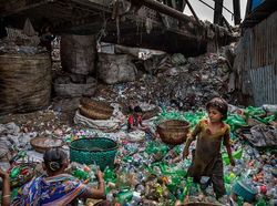 Potret Mengerikan Alam Tercemar Sampah Plastik