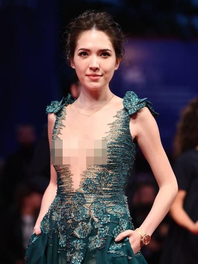  Peringkat tujuh diduduki Hsu Wei Ning, yang juga dikenal dengan nama internarional Tiffany Ann Hsu.  Ia merupakan aktris asal Taiwan. (Foto: Getty Images, Istimewa)