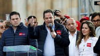 Kandidat capres German Vargas Lleras bicara di depan para pendukungnya. Dalam survei, Vargas berada di urutan ketiga. (Foto: Dok. REUTERS/Jaime Saldarriaga)