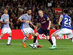 Iniesta tampil sebagai starter ketika Barca menjamu Real Sociedad di Camp Nou, Senin (21/5/2018) dinihari WIB. Ini adalah laga terakhir Iniesta dalam seragam Barca. Foto: Albert Gea/Reuters