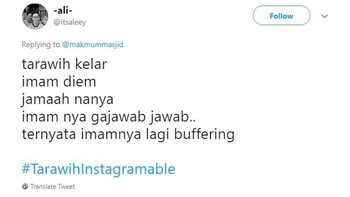 Baru tau kalau imam bisa buffering, mungkin dia mimpin salatnya live streaming kali ya. Foto: istimewa