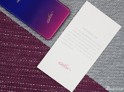 Tampilan Menawan Oppo R15 Nebula