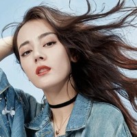 Aktris Dilraba Dilmurat asal China jadi wanita tercantik se-Asia versi I-Magazine. Menurut fotografer high fashion Selina Lexa, aktris 25 tahun ini punya sorot mata lembut dan dalam, juga wajahnya tidak membosankan. (Foto: Getty Images, Istimewa)