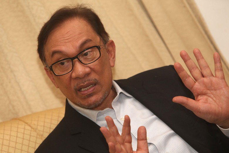 Saksikan Blak blakan Anwar Ibrahim Pukul 12.00 WIB! Saksikan Blak blakan Anwar Ibrahim Pukul 12.00 WIB!