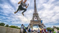 Begini serunya saat Visser berkunjung Menara Eiffel di Paris. (neelsvisser/Instagram)