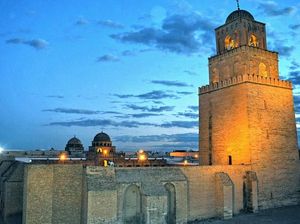 Potret Masjid Portal Waktu di Tunisia