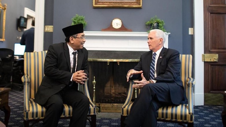 Cerita Kocak Katib NU soal Pertemuan dengan Wapres AS Cerita Kocak Katib NU soal Pertemuan dengan Wapres AS