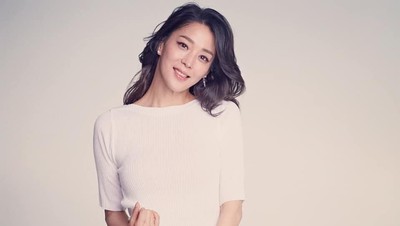 Foto: Artis Korea yang Dikira Usia 20-an, Ternyata Sudah 43 Tahun
