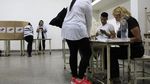 Foto: Pemilu Digelar, Rakyat Venezuela Berikan Suara