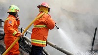 Lokasi kebakaran kedua di Jalan Basuki Rahmat, RT 09 RW 03, Pondok Bambu, Duren Sawit, pada pukul 11.04 WIB.