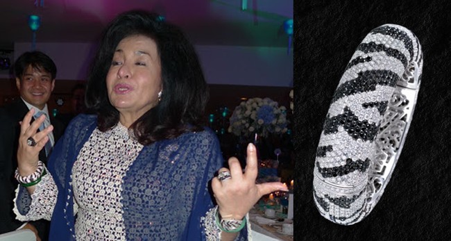 Selain jam tangan, gelang mewah Rosmah Mansor ini juga banyak mendapat sorotan media Malaysia. Gelang tersebut disorot karena harganya yang sungguh fantastis. Gelang dari brand Jacob & Co seri Zebra Safari itu harganya mencapai 1.650.000 Ringgit Malaysia atau sekitar Rp 5,9 miliar. Gelang tersebut begitu mahal karena terbuat dari emas putih 18 karat dan dihiasi 1.712 berlian hitam dan putih. Foto: dok. Bernama, Istimewa