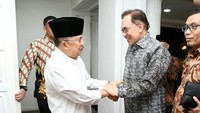 Pertemuan ini dilakukan di kediaman resmi JK, Jalan Diponegoro, Jakarta Pusat, Minggu (20/5/2018) sekitar pukul 19.15 WIB. (Foto: dok. Istimewa)