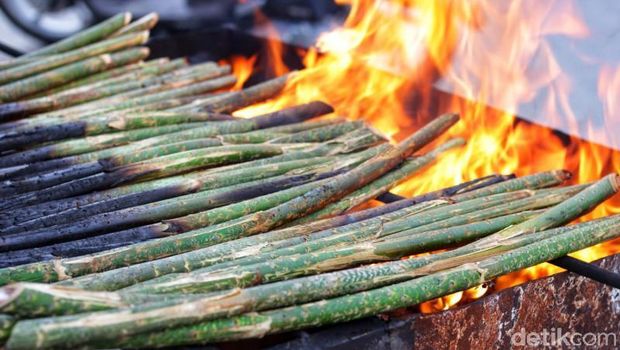 Pakkat, Makanan Khas Ramadan di Labuhanbatu berupa rotan muda yang dibakar