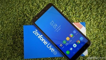  Untuk besaran RAM-nya, Asus memberikan dua pilihan RAM beserta ROM, yakni 2 GB RAM dan 16 GB ROM serta 3 GB RAM dan 32 GB ROM. Foto: Adi Fida Rahman/detikINET
