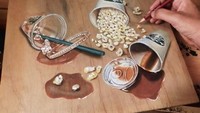 Keren banget sih! Kalau dikasih lukisan kaya gini sih siapa yang bisa nolak? Foto: Instagram @ivanhooart
