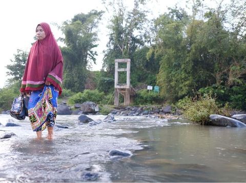 Donasi Pembaca detikcom di Pembangunan Jembatan 'Masa Depan' Maros