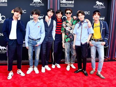 Momen BTS Bersama Para Musisi Dunia di BBMA 2018