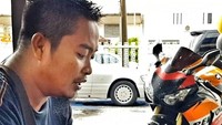 Sang istri juga menyertakan surat untuk suaminya. Foto: Facebook/Ayah Pong