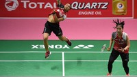 Pasangan Della Destiara Haris-Rizki Amelia Pradipta yang turun di partai keempat menjadi penentu kemenangan Indonesia. ANTARA/Puspa Perwitasari.