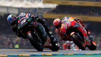 Pada balapan di Le Mans, Minggu (20/5/2018) malam WIB, Johann Zarco yang start dari posisi terdepan. Dia jatuh di lap ketujuh hingga gagal finis. (Foto: Gonzalo Fuentes/Reuters)