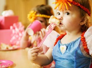Gemas! Ketika Anak-anak Berpesta ala Orang Dewasa