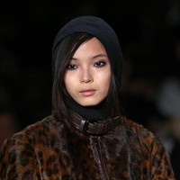 Model asal China Xiao Wen Ju masuk dalam daftar wanita tercantik se-Asia, di nomor 13. Xiao Wen jadi model keturunan China pertama yang didapuk sebagai model Marc Jacobs. (Foto: Getty Images, Istimewa)