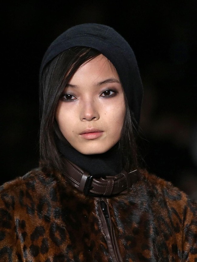 Model asal China Xiao Wen Ju masuk dalam daftar wanita tercantik se-Asia, di nomor 13. Xiao Wen jadi model keturunan China pertama yang didapuk sebagai model Marc Jacobs. (Foto: Getty Images, Istimewa)