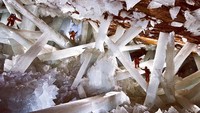 Gua ini bernama Giant Crystals Cave atau Gua Kristal Raksasa. (viajaconivo/Instagram)