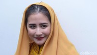 Prilly saat ditemui Perpustakaan Nasional, Jakarta Pusat, Senin (21/5). Foto: Pool/Noel/DetikFoto.