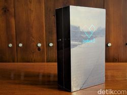 Unboxing Zenfone 5, Menggoda dari Berbagai Sisi