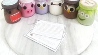 Puding lucu dengan gambar jar yang menggemaskan tentu bisa bikin si kecil senang. Dengan aneka rasa yang bervariasi, puding ini cocok jadi teman buka puasa si kecil. Foto: Instagram @dflavours