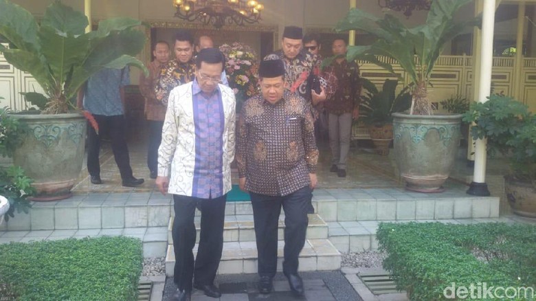 Ditolak Ceramah di UGM, Fahri Hamzah: Rektor Ditekan Pejabat Ditolak Ceramah di UGM, Fahri Hamzah: Rektor Ditekan Pejabat