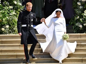 Gaunnya Dipakai Meghan Markle, Givenchy dapat Promosi Gratis Rp 41 M
