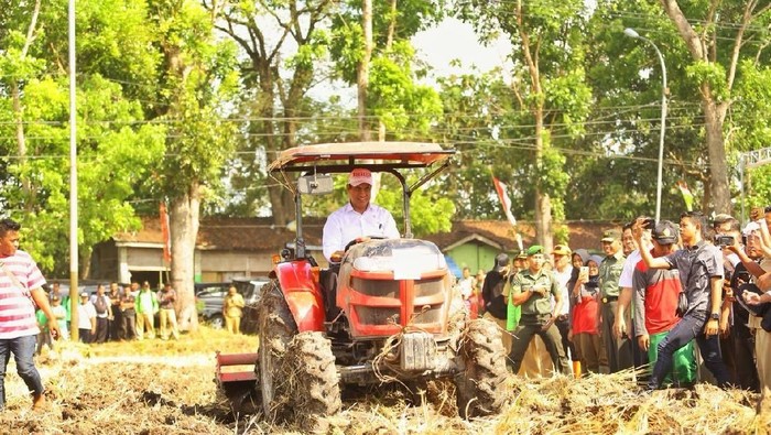 Modernisasi Alsintan Efektif Tingkatkan Capaian Produksi Pertanian