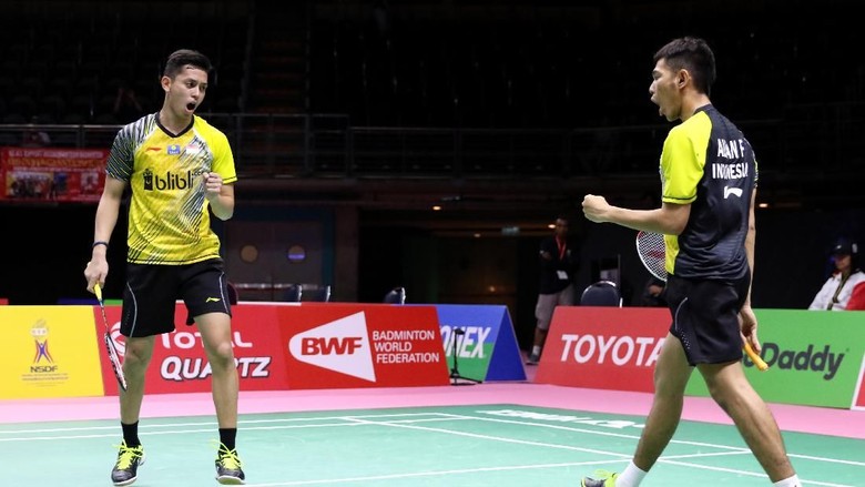 Fajar/Rian Pastikan Langkah Indonesia ke Perempatfinal Piala Thomas 2018 Fajar/Rian Pastikan Langkah Indonesia ke Perempatfinal Piala Thomas 2018