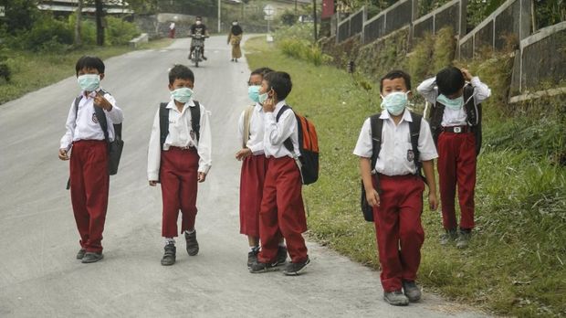 Gunung Merapi Meletus, Warga Selo Boyolali Tetap Beraktivitas