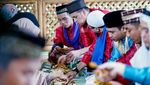 Ini Keseruan Ustaz Maulana Saat Makan Bersama Kru dan Rekan di Islam Itu Indah
