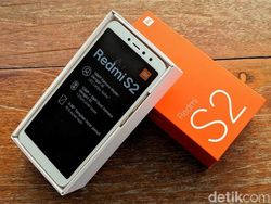 Unboxing Redmi S2, Ponsel Selfie Harga Rp 2,3 Juta