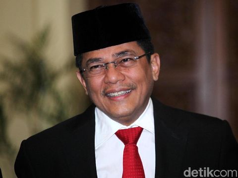 Indra Iskandar Resmi Jadi Sekjen DPR Indra Iskandar dilantik menjadi Sekretaris Jenderal DPR yang baru. Pelantikan dilakukan di Nusantara IV, Komplek Parlemen, Senayan, Jakarta, Selasa (22/5/2018).