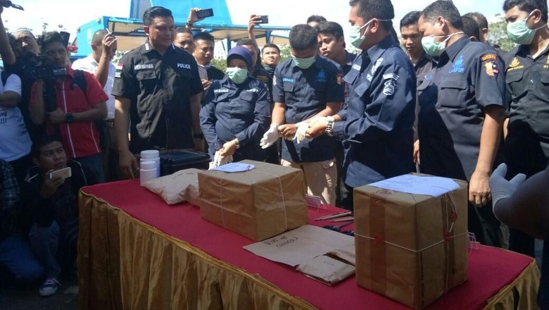 Polda Sulsel Musnahkan Sabu 6 Kg Jaringan Malaysia Polda Sulsel Musnahkan Sabu 6 Kg Jaringan Malaysia