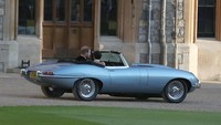 Mobil buatan Inggris ini menjadi pilihan Pangeran Harry untuk merayakan resepsi pernikahannya. WPA Pool/Getty Images.