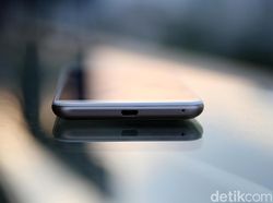 Unboxing A2 Lite, Ponsel Sharp Kekinian Rp 2 Jutaan