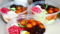 Banyak jenis bubur manis yang bisa jadi menu berbuka puasa. Salah satunya bubur sumsum komplet postingan @nuri_chikmawati ini. Foto: Instagram