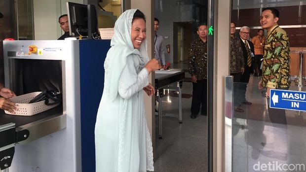 Deretan Menteri Hingga Pimpinan Lembaga Buka Puasa di KPK